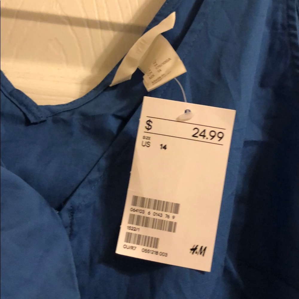 H&M Top - Picture 4 of 5